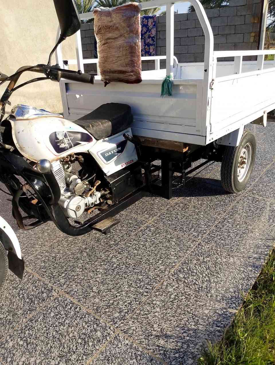 ستوته دايون موديل (14)) اوراق اصولي محرك جديد ما مفتوح  جديد كير بوكس جديد  تايرات 3 جديدات كهربايات عامه شغاله ضفيره لايت هورن اشاير   ستوته مال جناي (ما عده ركبته ملحومه ) السعر   مليون  وبيه مجال    ابل شطره )) وهذه رقمي بي واتساب  ***********
