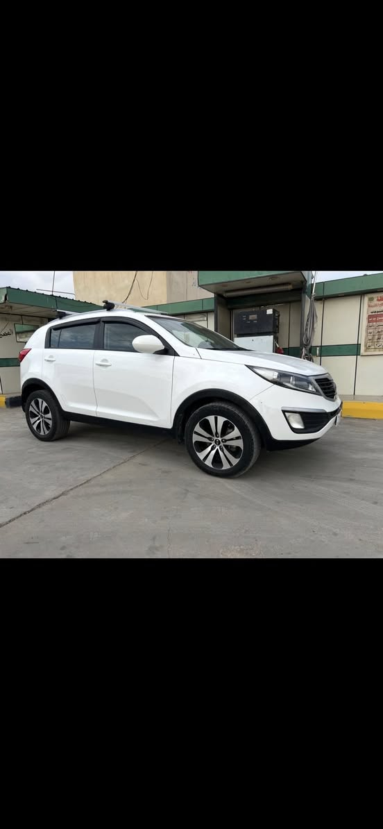 السلام عليكم للبيع سبورتج 14 رقم اربيل باسمي بدون صبغ سونار بي كل التفاصيل سياره حلوه  ونضيفه 
عارضها ب148 وبيها مجال اي استفسار اتصل 
***********
