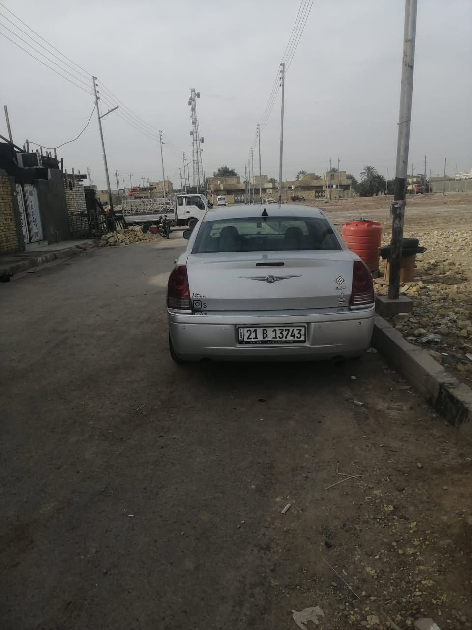 سلام عليكم 🫡 أوباما موديل 2009 أصل كير ومكينة جديد تبريد ثلج تخم تاير جديد حدادي 70% سعر السيارة 90 ورقه￼ مكان السيارة ميسان￼ رقم الهاتف ‭٠ ٧٧٧ ٢٥١ ٢٣١٢‬
