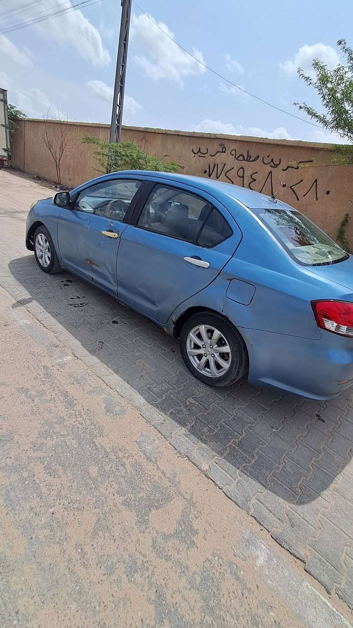 السلام عليكم كريت ول مديل2013 رقم نكليزي
سياره(ابسمي)محرك وكير وتماتك خير من الله
سيارة يرادلها تعمير بل بدي (32)بيها مجال بصيط
***********
