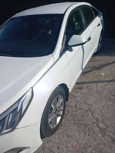 السلام عليكم سوناتا ١٥ أمريكي سونار مرفق بيه صوت خفيف بالمحرك السعر ١٠٥ للاستفسار الاتصال *********** موجود واتساب اعتذر عن الاجابه على الخاص والتعليقات بغداد حي الجهاد بغداد
