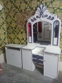 غرفة خشب عراقي • لون أبيض • هيت ناحية الفرات