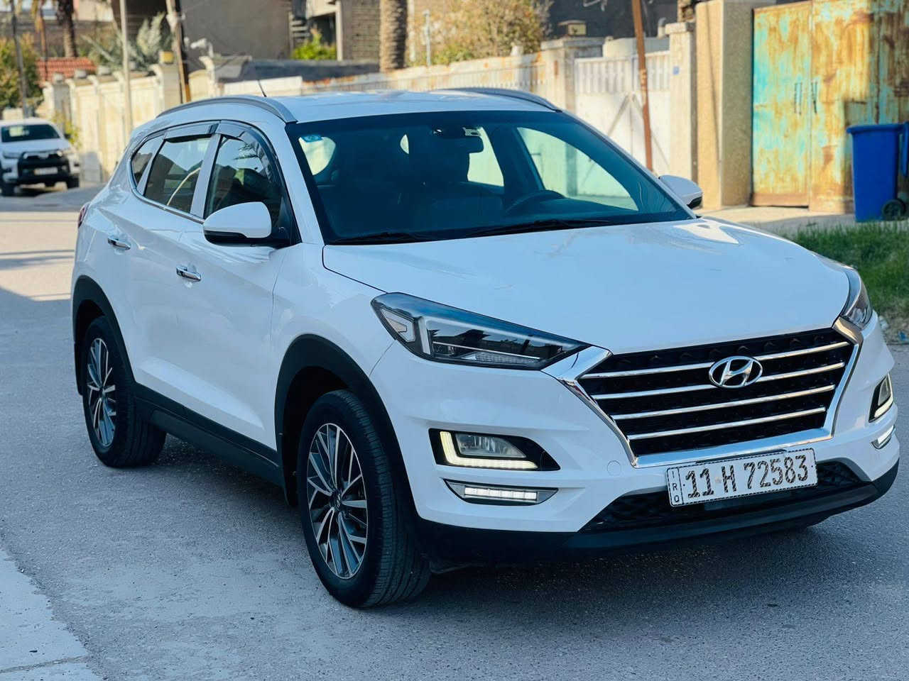 السلام عليكم
توسان ٢٠٢٠ رقم بغداد نكليزي تحويل مباشر ثاني يوم 
كاصد خليجي فول مواصفات عدا بانورما
حساسات امامي خلفي
لايت 5 عدسات
ليد امامي خلفي
لايت دوار ويه الستيرن
اشارات بالمري ومري شفط
اشارات ترحيب باب ومري
كير 3 انضمه 
بصمه
كشنات جلد كهربائيه
تبريد قطعتين
شاحن وايرليس
ثلاجه بالجكمجه
السياره كفاله عامه عده نص الدعاميه  الاماميه صبغ اثر شخوط 
مكان السياره بغداد
السعر( 197) وبيه مجال جدا بسيط
الشراي يتصل غير متواجد على النت
***********
