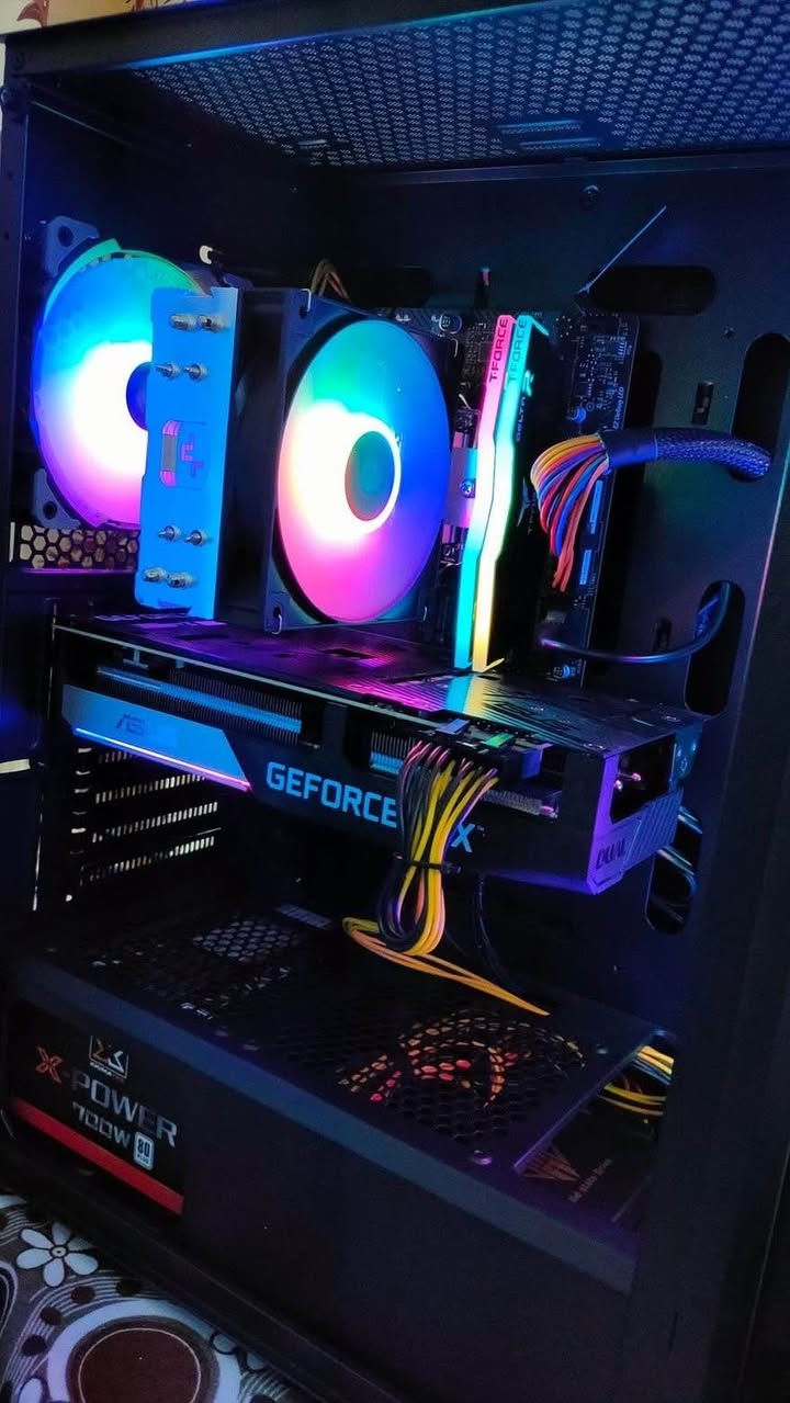 Cpu: i5-12400F 
Gpu: Rtx 3070 8g Asus dual  
Motherbord: Msi PRO H610M-E DDR4
Cpu cooler: Deepcool ag400 
Ram: 16 (2×8) 3200 T-force rgb  
Storage: ssd 256 mass + hdd1T saegate + ssd m.2 1T
Power Supply:  700 watt XIGMATEK +80 bronze
Case: XIGMATEK gaming x 4fan rainbow rgb رانية, السليمانية


**إذا كنت صاحب هذا الإعلان وتريد حذفه لأي سبب، رجاءا أرسل رسالة إلى الدعم الفني**