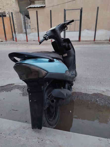 دراجه نضيفه المحرك ما مفتوح بوشه 49 صالنصه fm رياضي الدراجه استخدام من البيت للمدرسه السعر 550 التواصل فقط واتساب *********** بغداد حي التراث
