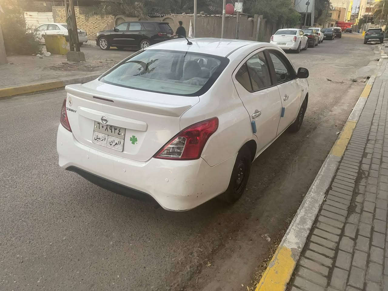 السلام عليكم نيسان سني موديل 20 سياره غير مكفوله حداده جديده طخم تاير جديد مكينه كير مكفوله كهربائيات كلهن شغاله دواخل جديده 
سنويه سياره منتهيه تريد وكاله تحويل حاضرين بسم شركه 
سعر 75ورقه وبيه مجال قليل 
للستفسار *********** البصرة, العراق

