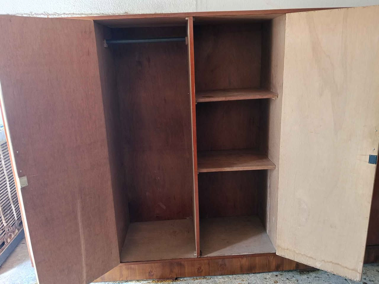 قنصور 5 ابواب السعر 150 للاتصال *********** أو *********** موصل, نينوى
