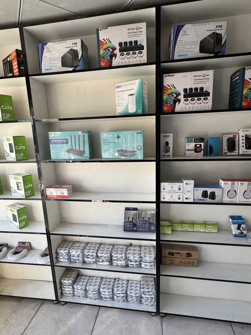 السلام عليكم محل مبايلات للبيع مع الديكور بسعر مناسب
***********
