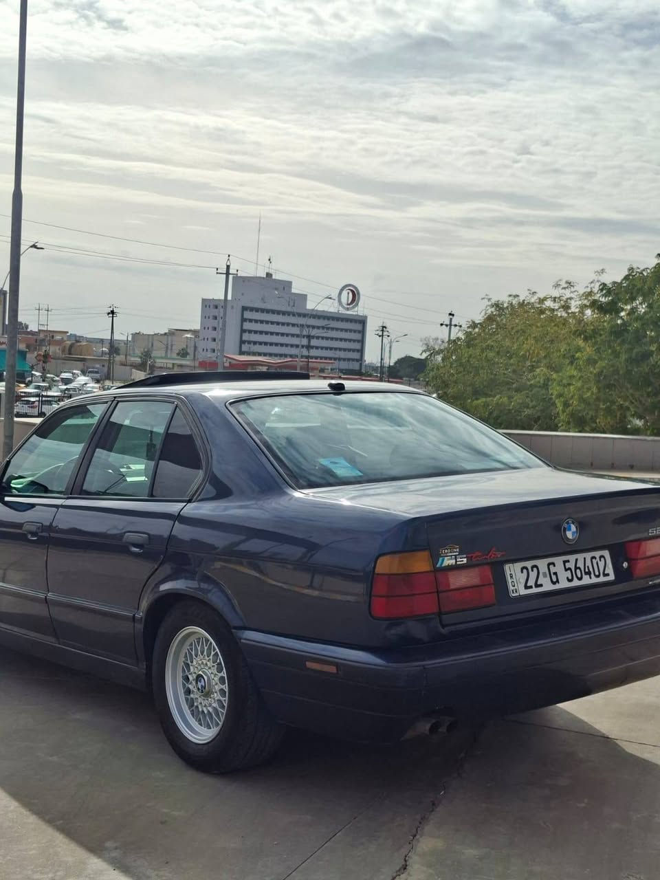 سلام عليكم بي ام 525كبس موديل 91 رقم اربيل سنويه او هزه جديد تايرات جداد كابون بي اي ظرب مابي صبغ جماليه *********** مكان كركوك.
