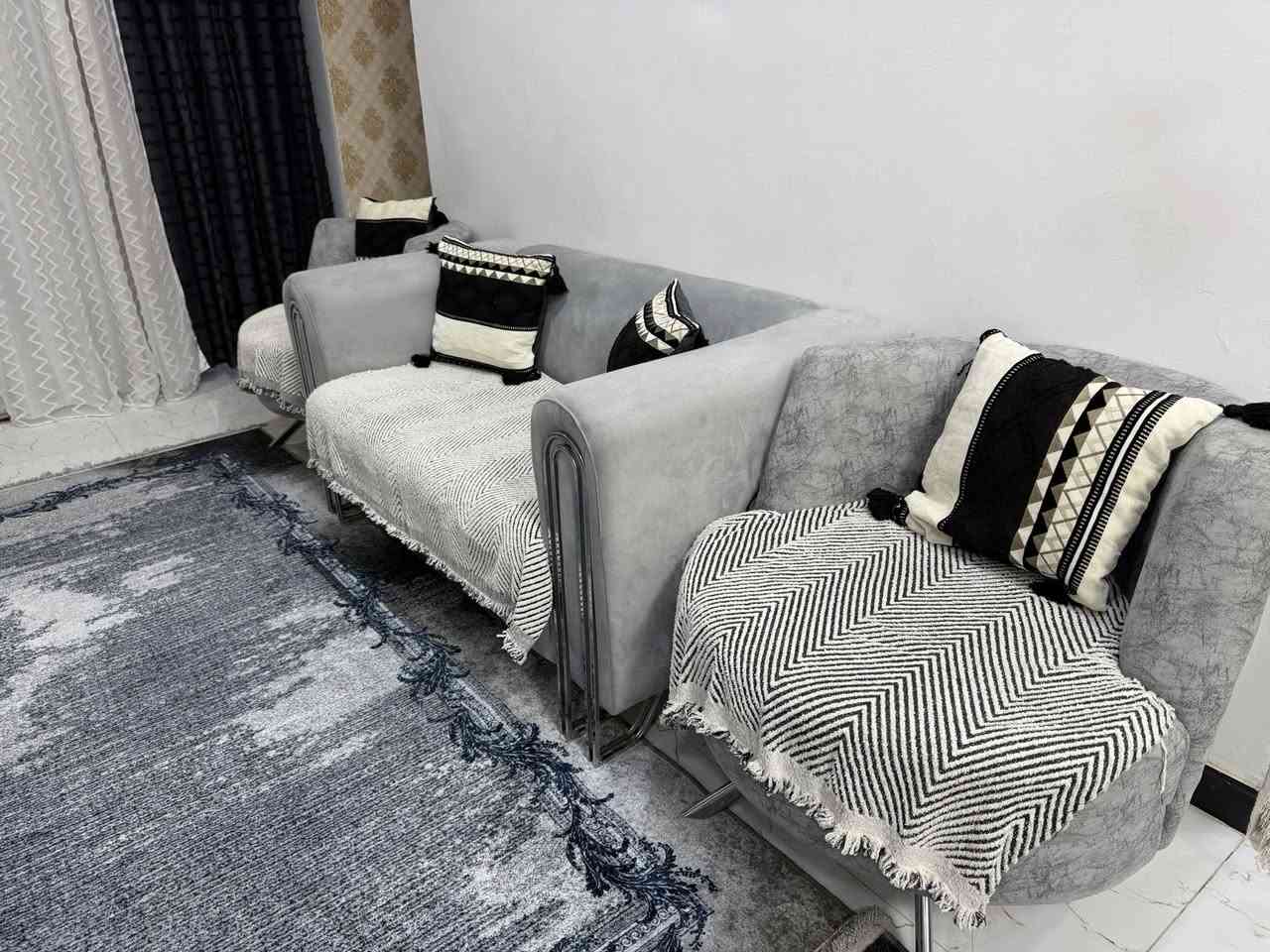 السلام عليكم تخم قنفات 5 قطع تفصال 
رايدته ب 450 وبي مجال


**إذا كنت صاحب هذا الإعلان وتريد حذفه لأي سبب، رجاءا أرسل رسالة إلى الدعم الفني**