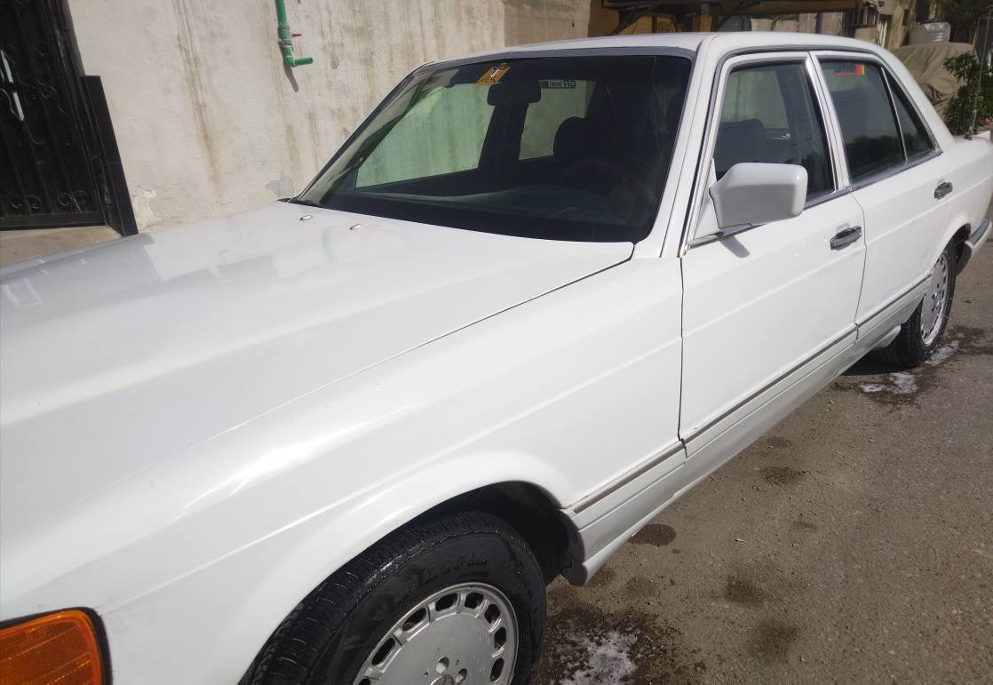 للبيع او مراوس 
سياره مارسيدس 300رئاسي
محرك وكير فيفيتي توب
سياره عل بلاد بس قطعتين صبغ
موديل89
تخم تايرات 
دواخل جديده
مكفوله من الضربه وكصه ونقل 
رقم انكليزي بصره 
تريد تحويل او وكاله 
سنويه لغايه 2027
سياره احلئ من الصور 
السعر 65$
البصره معقل 
*********** البصرة, العراق
