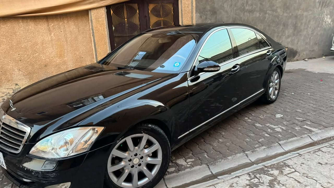 سلاام عليكم 
مارسيدس 2008 S550L باب طويل رئاسي 
رقم بغداد ب اسمي تحويل ثاني يوم تسجيل جديد
سياره جديده وارد يابان ماشيه 68 الف كيلو متر حقيقي شرط السونار والفحص
ضررها فقط جاملغ  بسبب جوبلس طك وانضرب الجاملغ بدون حادث  وبدون صبغ  فقط تبديل جاملغ ايمن امامي 

السعر 200   مكاني بغداد زعفرانيه 
مراوس ب رام


**إذا كنت صاحب هذا الإعلان وتريد حذفه لأي سبب، رجاءا أرسل رسالة إلى الدعم الفني**