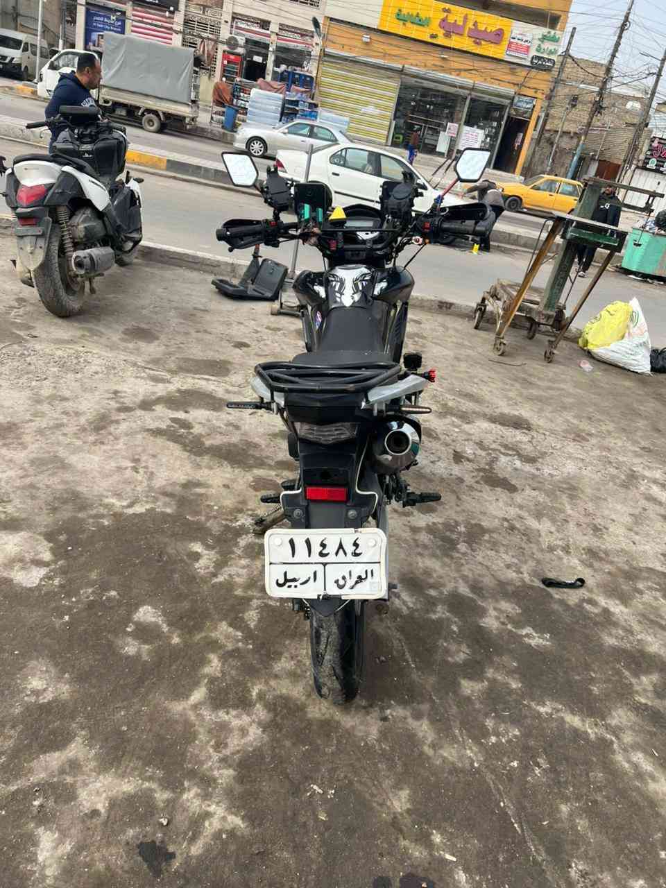 السلام عليكم
دراجة دايون قفاز محرك 200 دراجة جديدة وجاهزة رقم اربيل احولك وتطلع گبل للشغل دينار واحد ماتصرف عليهه وشم كاربون فورجت دراجة حلوة كلج جديد باتري جديد دشبول الكتروني ليزري تاير خلفي سياحي جلاتين جوبلس العنوان بغداد ***********
