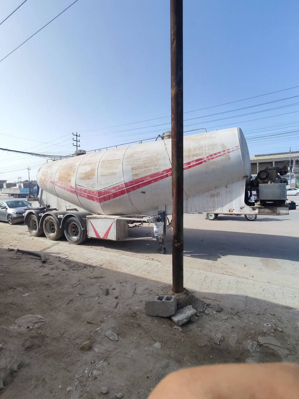 سلام عليكم سايلو لبيع ‏‪0785 593 1100‬‏
