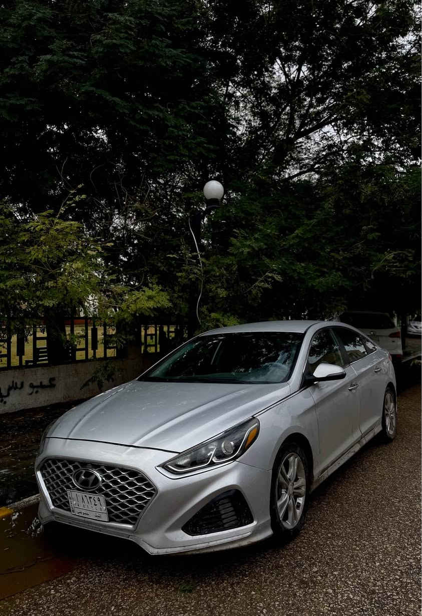 السلام عليكم 

سوناتا امريكي موديل ٢٠١٩  للبيع فقط 

اللون رصاصي 
شاشه جبيره 
ستيرن فول تحكمات 
كشن كهربائي 
شاحن لاسيلكي 
تبريد قطعتين 
تبريد مناخين 
تدفئه تبريد دركه ستيرن 
كشنات مخمل 
بجم كبس سبورت 
ماشيه ١١٠ ميل 
السياره رقم نجف وباسمي 
السياره بيها نقوصات بسيطه فقط 
رقمي ***********

السعر ١٣٠ وبيها مجال بسيط النجف, العراق
