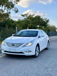 ٢٠١١ • ٢٤٠٠ • مكفولة