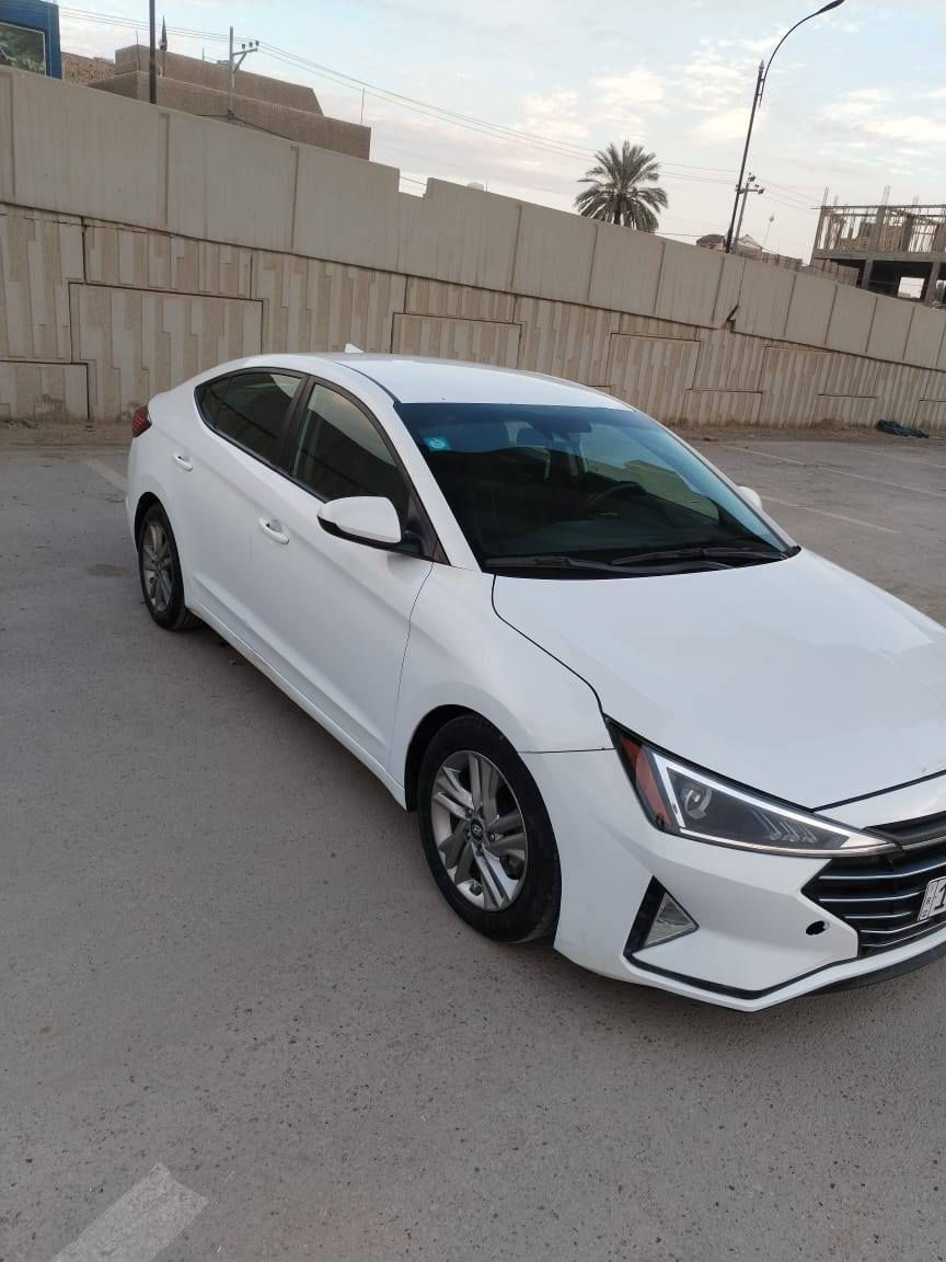 سلام عليكم..
النترا .2020. 

امريكي حادث جاملغ امامي بنيد بالنص  بارد جاملغ خلفي من امريكا كلير سونار مرفق مع الصور شرح مفصل.. مكاني بابل السعر 130 مجاله بسيط ***********
