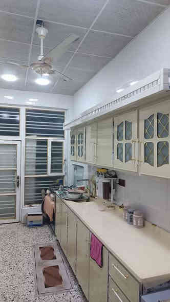 السلام عليكم بيت للبيع في التقيه الاوله المساحه 
125 متر مطلوب اسكان 55 مليون للستفسار 
اتصال على رقم او واتساب ***********
