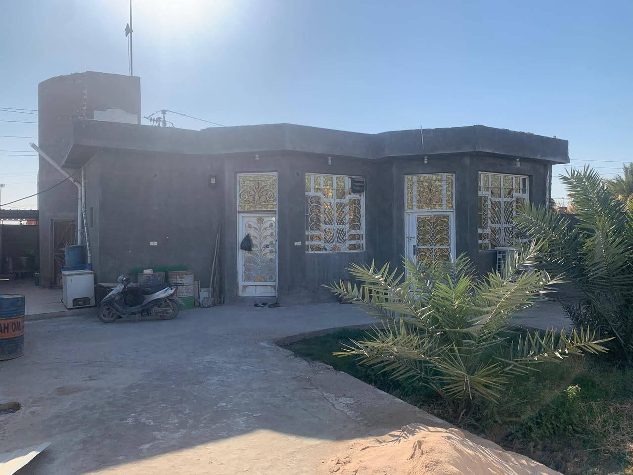 سلام عليكم ورحمة الله وبركاته 
بيت للبيع الشارع العام مقابل حسينية السادة السيد حسون 
مكلف بالنشر اتصال على الرقم
***********
