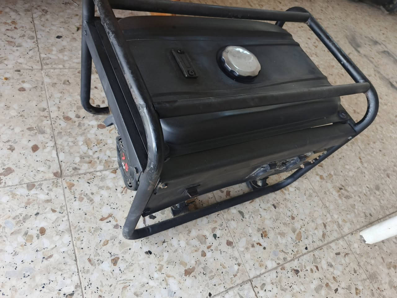 مولدات للبيع... 12امبير شرط الفحص كامل مكمل بلادي  ***********
