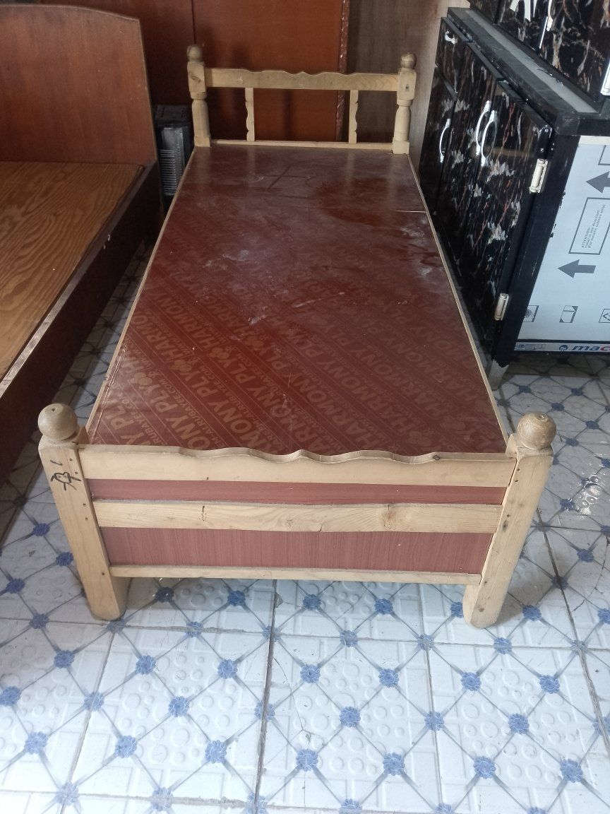 جرابي اثنين  سعر الوحده على 45 مجمع حطين مقابل المنتزه ***********
