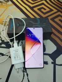 انفنكس جيتي 20 برو • نضيفه 80% • شاحن اصلي