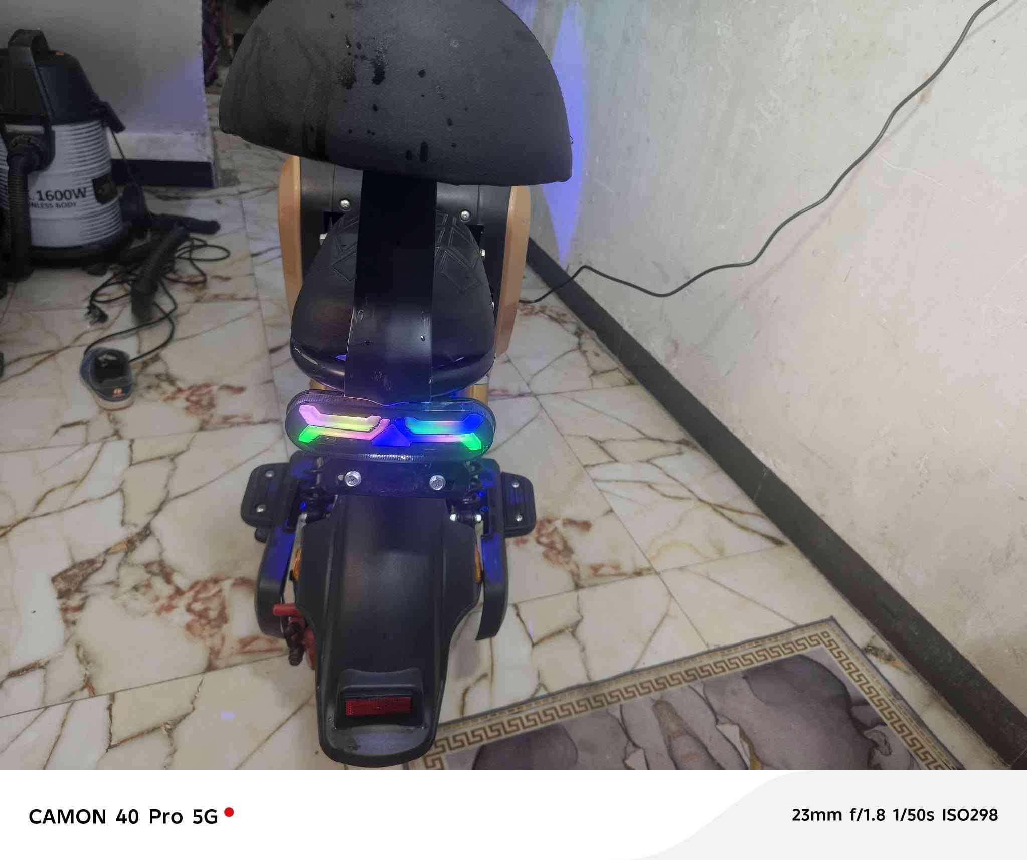 من رخصة الادمن المحترم
شحن R9 موديل 2026 لون صحراوي
مواصفات الدراجه
خمس بطاريات 32 أمبير ونلي
اشاير يمنه يسره
كلوب عالي ناصي
نشرات اماميه خلفيه
نضام الR ليوره
يجي وياها سويجين كارتين وبصمه
استخدام تقريبا شهر 
السعر 500
العنوان كربلاء ناحية الحر مجمع اللؤلؤة السكني
***********
