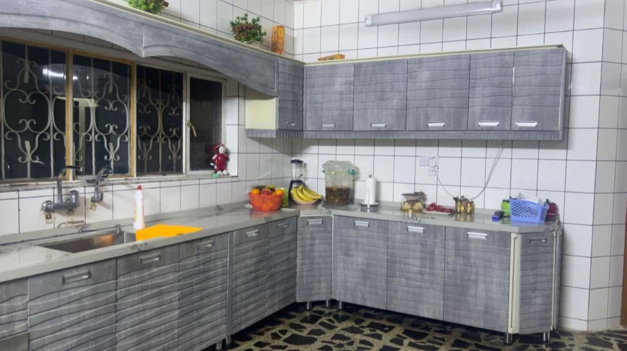 كاونتر للبيع نظيف من داخل المنيوم والخارج خشب تركي السعر مليون ونص


**إذا كنت صاحب هذا الإعلان وتريد حذفه لأي سبب، رجاءا أرسل رسالة إلى الدعم الفني**