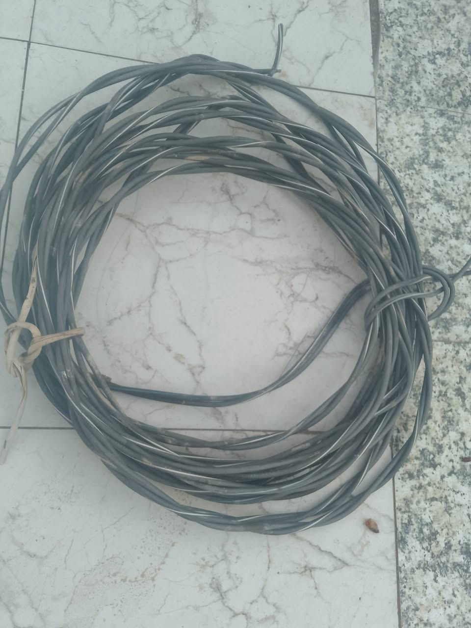 رافع قدره للسبلت 30امبير سعر 150الف قفل
وظفيره 15متر نركي سعر المتر الف 
‏‪***********‬‏ اتصال اومراسله صفحه
