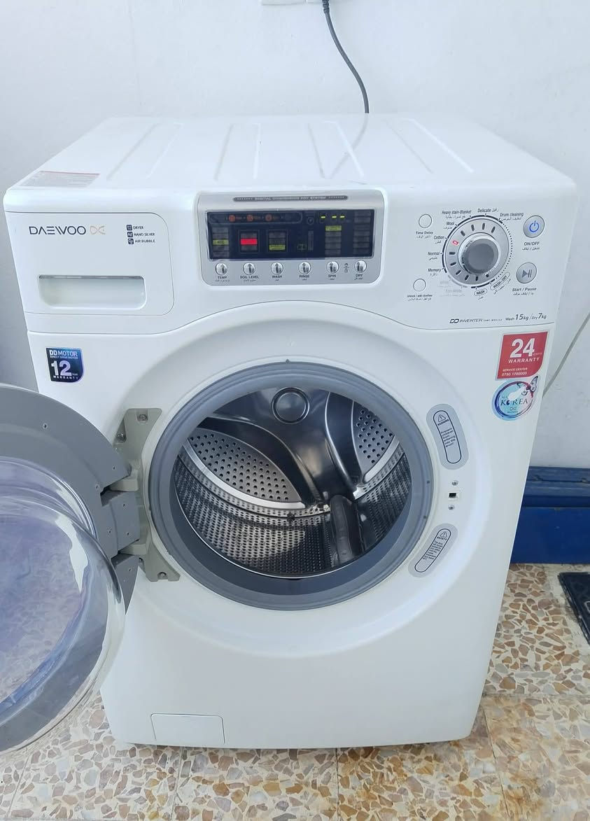 غسالة دايو كوري اصلي 15 كيلو تغسل بطانيه نفرين بلادي وضع شركة بدون اي تصليح شرط العنوان موصل جانب الأيمن رجم حديد للاستفسار
***********
***********
