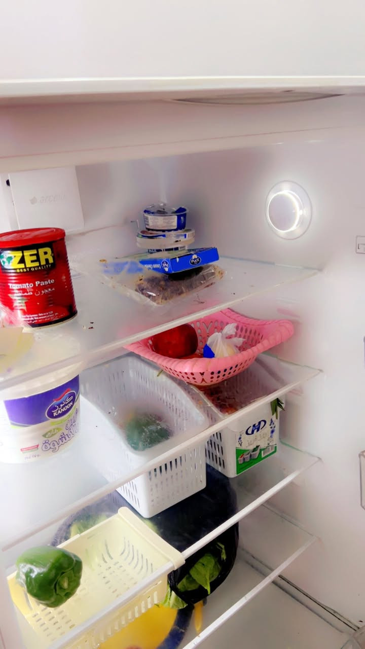 ثلاجه نظيفه Arcelikبسعر 200للاتصال على رقم
0776 554 3736
