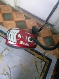 مكنسة • مكاني كرادة