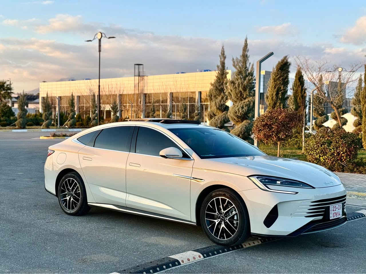 BYD SEAL 7 2024 
***********
***********
بی وا دی سیل ٧ قاپات مواسفات 2024
بۆیاخ و ساردی نیە سەیارەکە ٩ هەزار ڕۆیشتوە 
گێر و مەکینە و کارەبای و پاتری بە شەرت 
مواسفاتی 
پانۆرما ، کامێری دواوە ، کامێرەی ٣٦٠ ، ڕاگری نیشێوی، حەساس ، بەسمە، ڕگری مەچەک ، دیاریکردنی خێرای، هەستەوەری باران، شاشە گەورە ، ئاوینە ڕاداری ٣٦٠ ، سیستمی کلیلی زیرەک ، شەغال ، کامل کوشن کارەبای ، قوفل دەرگا ، ڕوناکی ناو دەرەوە ، ئەپل کار پلی ، بارگاویکەرەوەی پاتری ، ئەندرۆید ئۆتۆ ، سەیارەکە پیش و دواوە ڕادەر ، هەستەورەی تایە ، قوفلی سەلامتی مندال ، سیستەمی دەنگی دایناودیۆ ،. سوکان کارەبی ،. پاکرەوەی هەوا ناو سەیارەکە ،. Abs
نرخی ٢٢٥ مەعمەلی کەم السليمانية, العراق
