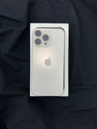 آيفون ١٦ برو ماكس • ٢٥٦ • بطارية ٩٤