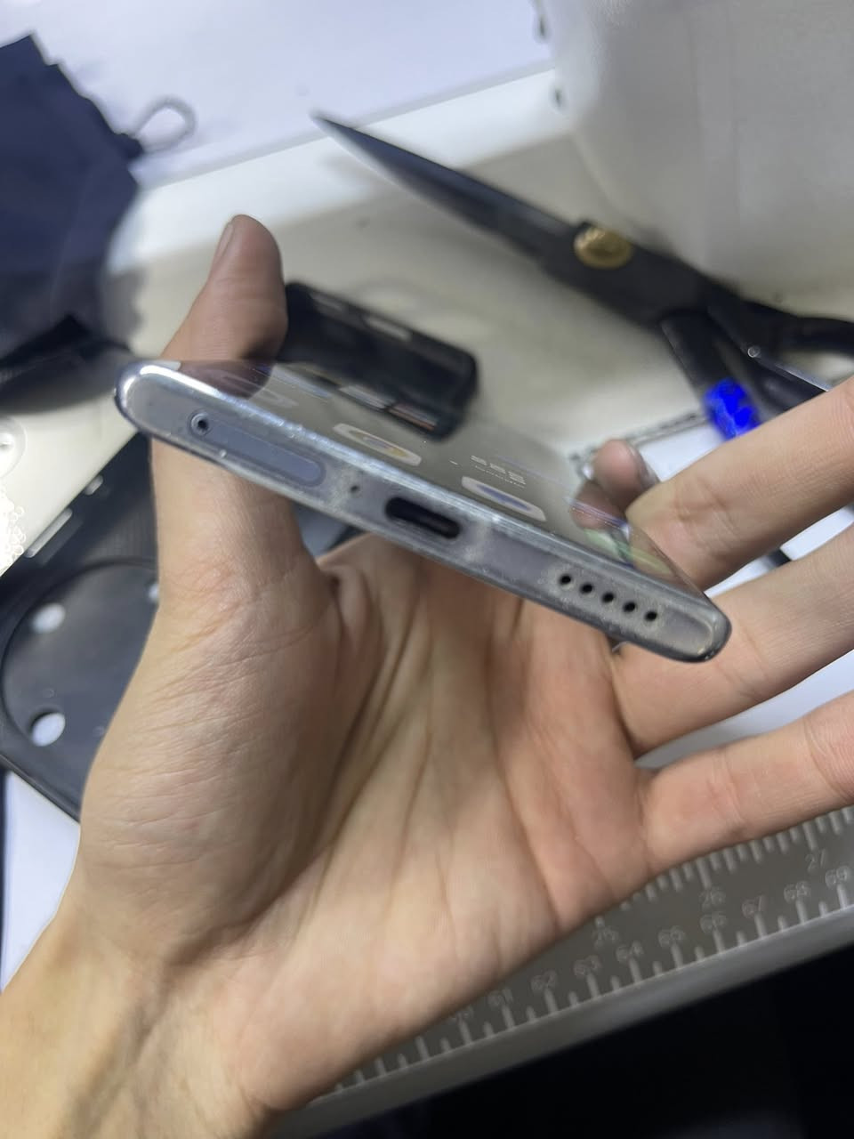 السلام عليكم هونر X9a 5Gالجهاز مكفول من كلشي بس بي بل ضهر شويه فطر وممئثر عل كامره ابد السعر 200 وبي مجال 
للستفسار ***********
