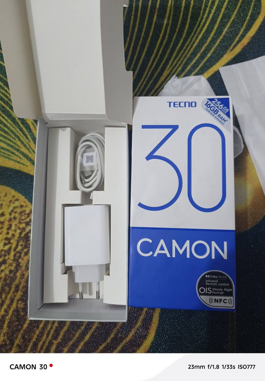 تكنو كامون ٣٠
نضافه ميه بالميه 
ملحقات كامله 
ذاكره ٢٥٦ 
السعر ٢٠٠ قفل
***********
