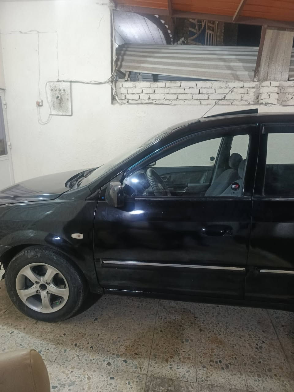 كيا كارينز 2006 بابل 7 راكب نظيفه وجاهزه مكينه 2000 مكفوله من الضربه والتبديل صبغ عام اثر جراد موجوده بالعماره *********** السعر 58
