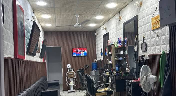 على بركة الله ، تمّ أفتتاح مركز المهندس 
للحلاقة والعناية بالبشرة بأجهزة حديثة ومُميزة 

العنوان : بابل الشوملي - مقابل باب خروج محطة وقود الشوملي الحكومية 
ومجاور لمجمع ابو محمد الشمري . 

بإدارة : محمد وسام حبيب .
رقم الهاتف : *********** .
