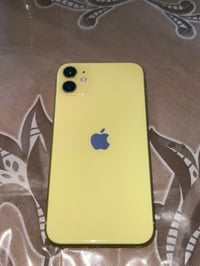 ايفون 11عادي جهاز نضافه 100/80 ذاكره128 لون ليموني جهاز مبدل بطاريه شر...