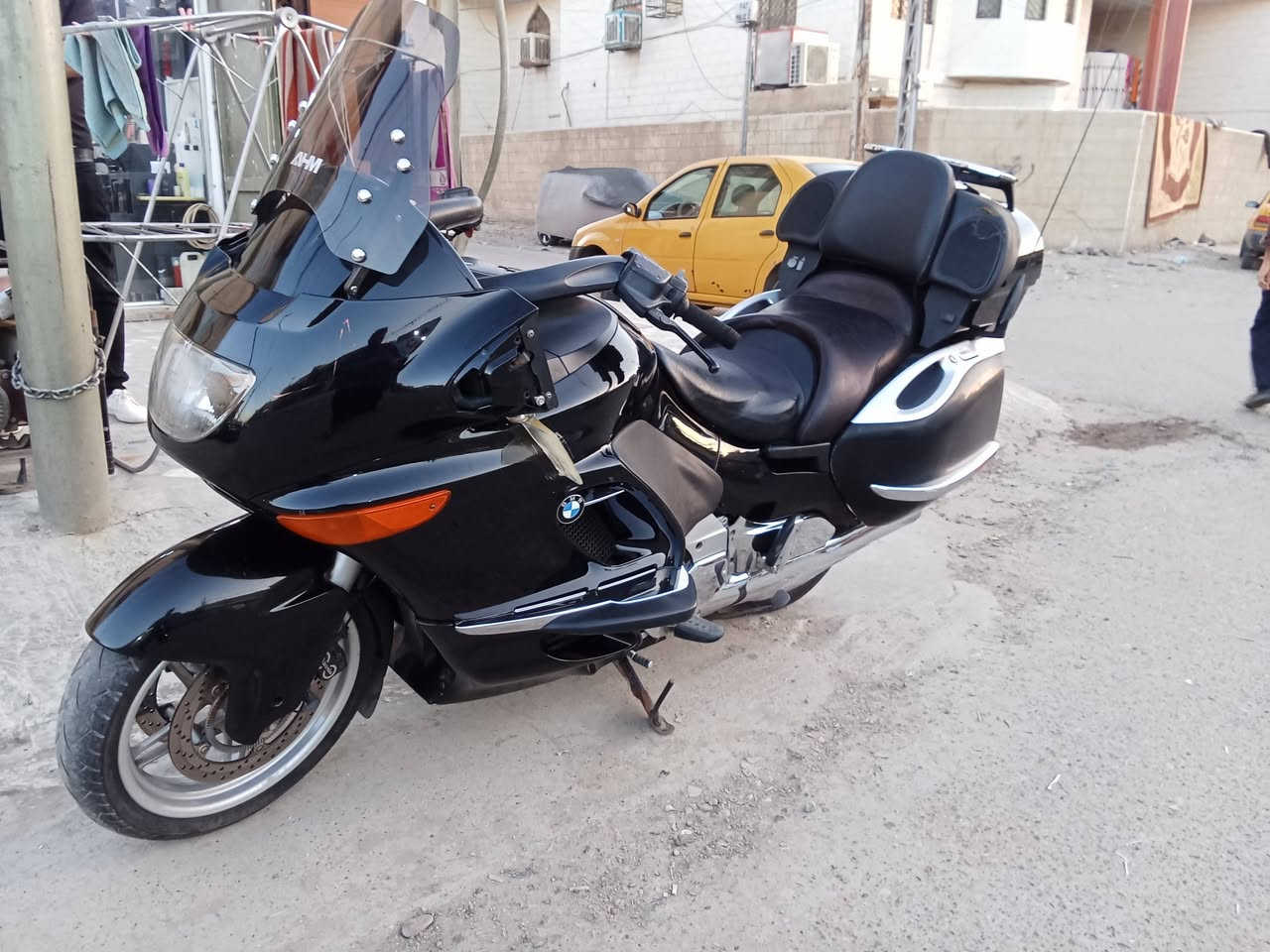 السلام عليكم دراجه بي ام للبيع ال تي محرك 1200 دراجه ماشيه بالعراق 1000 فقط وعندي صور خارج العراق داخل العراق السعر 21 ورقه وبيها مجال الدراجه ناقصه باسم مرايه جانبيه فقط مراوس او بيع مكاني بغداد مدينه الصدر دراجه ما بيها حادث واذا تريد تتاكد رقم الشاصي الدراجه يطلع لك تفاصيل الدراجه اتصل ***********
