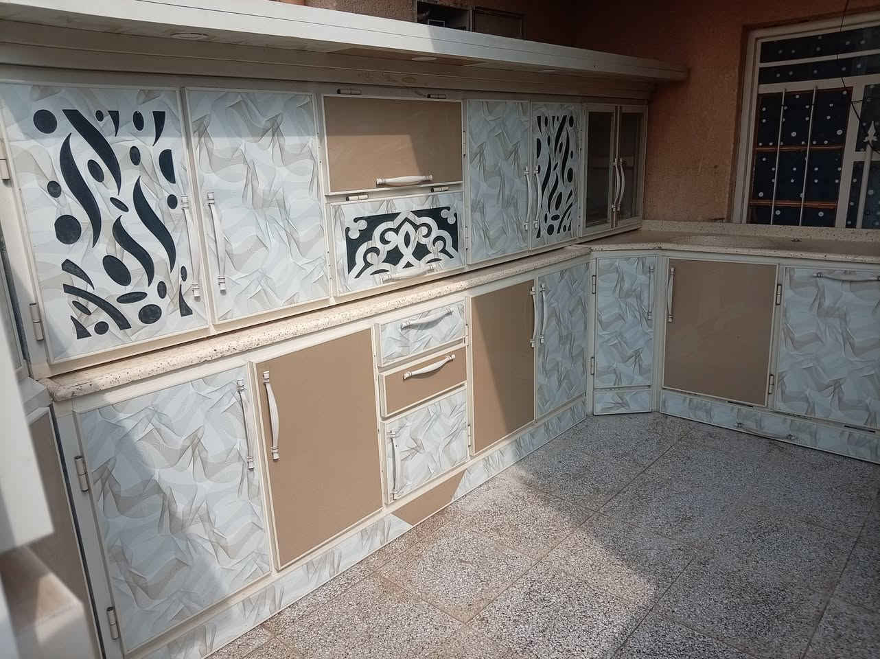 كاونتر البيع سعر خاص اكو توصيل مكان بغداد كماليه رقم ***********
وتساب ***********
