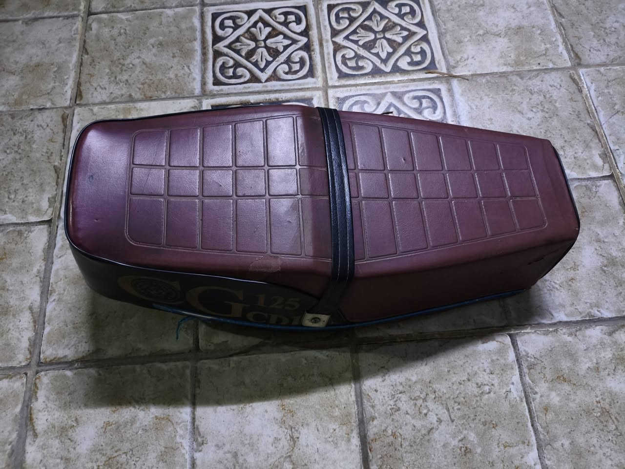 السلام عليكم 
تانكي هوندا أصلي وصفاحيات نظيف مابي زنجار السعر 10
كشن تايكر نظيف كلش 10 
دبلات زوج 10
درع لايت امامي 8
تخم اشاير وبگ لايت لد 15 كله شغال
مكاني واسط قضاء الصويرة


**إذا كنت صاحب هذا الإعلان وتريد حذفه لأي سبب، رجاءا أرسل رسالة إلى الدعم الفني**