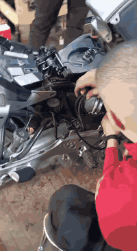 ورشة  Horsemen Garage  لتصليح جميع الدراجات الكير ( دراجات التوصيل ، بطح ، هارلي ، الترحال ، كولدن ونك ، BMW GS  ،K1200 ،k1600 , RT ، افريكا تون ، كافة انواع الدراجات الادفنجر ))
اذا تعبان ومابيك حيل تجيبهة اكو تصيلح موقعي
متوفر ايضا فحص اي دراجة كير قبل الشراء 
عنوانه بغداد/الاعلام/ مجمع 6، للتواصل ***********
