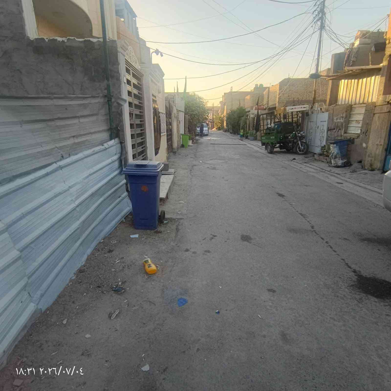 السلام عليكم كاع للبيع وره سده بدايه نزله مال غرير اول فرع عله ايدك ليمنه 75متر مي +كهرباء+مجاري كامل 
***********
