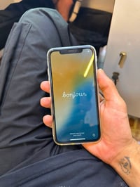 آيفون XR • ٦٤ • بطارية ٧٨