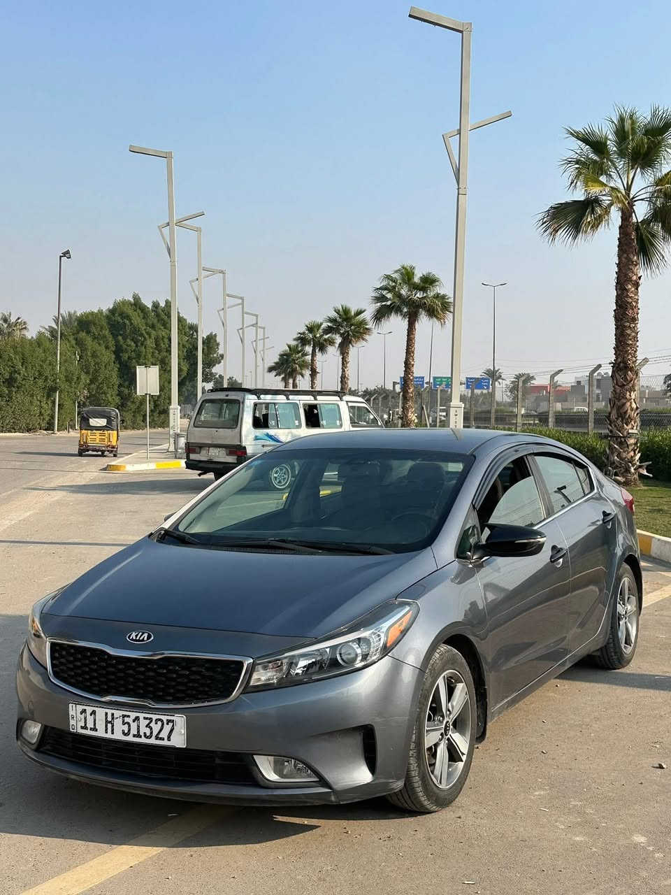 السلام عليكم
فورتي موديل 2018 امريكي للبيع 
محرك 2000 GDi اقتصاديه وقويه والكير AT بلاديات 
كير ومكينه وكهربائات وصدر مكفولات 100‎%‎ 
تبريد تدفه بلاديات ✅ 
تخم تاير جديد وداخلها جديد 
حادثها قطعه وحده البا الخلفه جدن سخيف يعني الصبغ باب وجاملغ خلفي فقط والباقي كفاله عامه 
فئه الEX فول مواصفات عده الفتحه 
- بصمه تشغيل + بصمه ابواب 
- تدفه كشنات 
- تدفه ستيرن + تبريد للشاشه 
- 3 انضمه قياده [ سبورت - ايكو - عادي ] 
- 5 ويل كب 
- اشاير بلمري ومري شفط 
-  كامره وشاشه تدعم الكاربلي 
- اضواء ترحيب عند الاقتراب 
- مثبت سرعه وتحديد مسار 
- وهواي موصفات بعد 
رقم بغداد الجديد [ هزه وسنويه وفحص كله جديد ]
سياره نضيفه بلعافيه ع ياخذها 
السعر 120 وبيها مجال 
مكان السياره بغداد الغزاليه 
رقم الهاتف *********** بي واتساب
