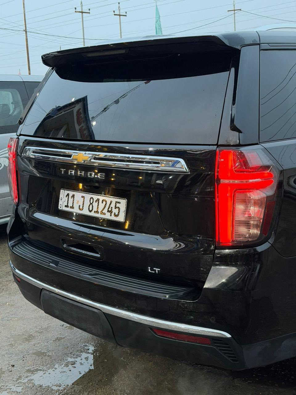 السلام عليكم من رخصة الادمن 
تاهو LT  نص فول وارد امريكي موديل 2023 مرقمه وكامله رقم بغداد  للبيع 
‏ وارد امريكي حادثه مثل مموضح بالصور صفحة اليمين مصلح او مصبوغه صفحة اليمين بارد بالجاملغ الخلفي الايسر   
ماشية 68000
‏ فول مواصفات 
‏8سلندر محرك ( 5300 )
تو ويل
‏كراسي جلد اصلي
‏كراسي اثنين كهرباء
‏كراسي هزاز(عند اقتراب السيارة من اي شي)
‏كراسي(تدفئه)
‏تبريد خلفي شاشة
‏شحن الهاتف لاسلكياً
‏كروس سرعة
‏نظام AUTO START
‏نظام هندبريك دكمة AUTO HOLD
‏نظام مانع انحدار
‏فول تحكم استيرن(جهتين امامي+جهتين خلفي)
‏استيرن كهرباء
‏استيرن تدفئة
‏شاشة عرض الاعطال
‏صندوك كهرباء(شفط)
‏فتح صندوك تلقائيا عن طريق القدم
‏دبل كير(عادي+اوتوماتيك)
‏ناقل حركة 10 نمر
‏دبل حساس(امامي+خلفي)
‏نظام تحكم بمستوى الضوء الداخلي
‏مانع تزحلق
‏مري شفط
‏شاشة امامية كبيرة اصلية
‏شاشات خلفية اصلية
‏تشغيل عن بعد

السعر 385ورقه 
مكان السياره      البصره كرمه علي  للاستفسار 
‏  
‏رقم الهاتف  ***********
صور الحادث مرفقه ويه الصور
السياره جاهزه من كلشي اي نقص مابيهه ع وضع الشركه
