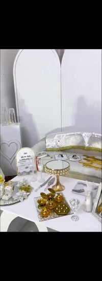 خشب ثقيل • ٣ ألواح • ٢ جانبيات