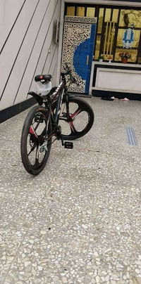 بايسكل جديد للبيع السعر 150نهايتهةالبايسكل الاماني جديد التواصل 077283...