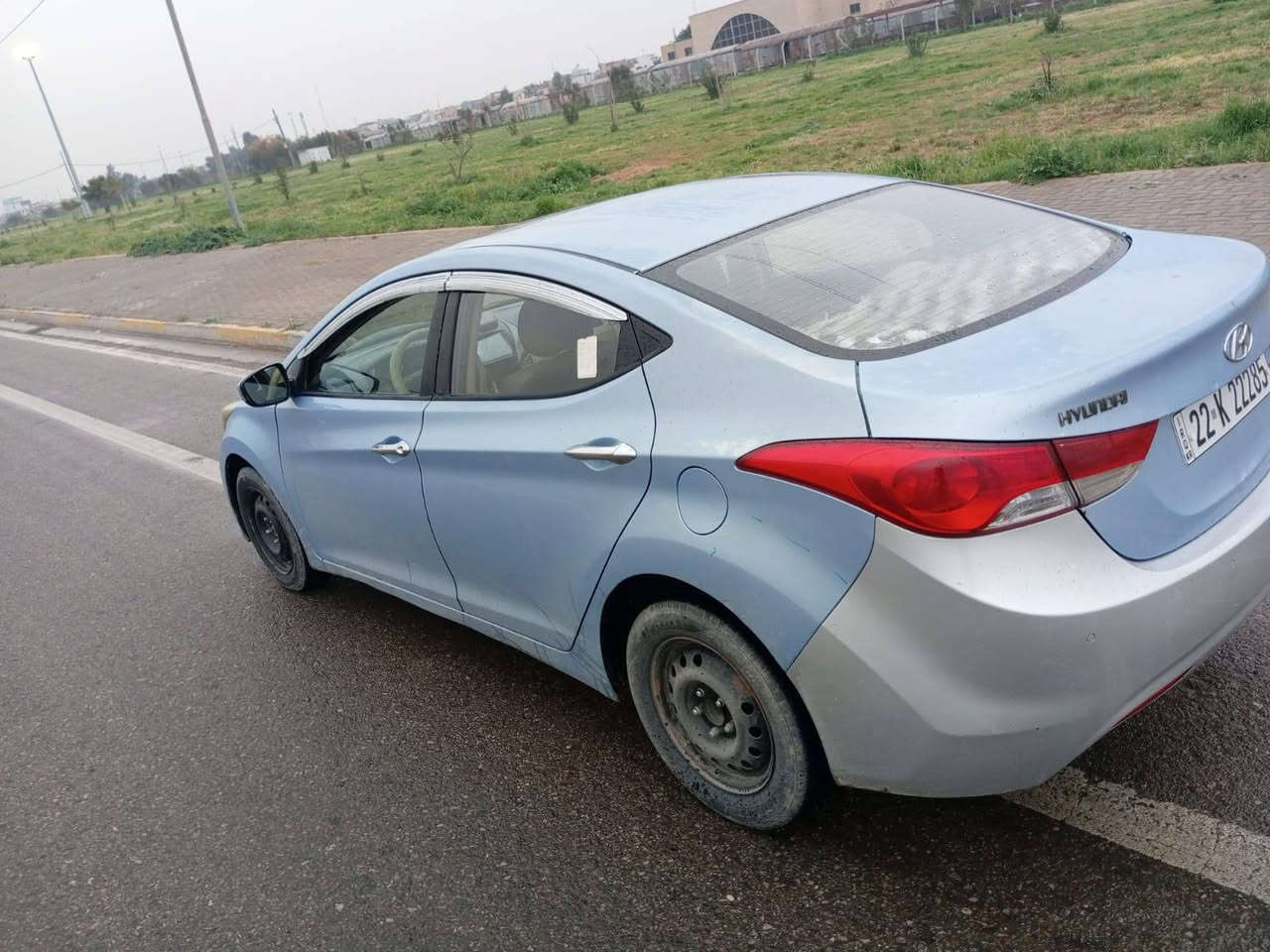 السلام عليكم النترا مظلعه 2012 سياره كلش حلوه سياره بيها خمس قطع بس اني انطيك حزام بدون دواخل لان جارد بدون ضربه محرك الف اوستميه اوكير شرط اربع تايرات جدد سنويه جديده تبريد شغال *********** والسعر٨٢ بي مجال قليل
